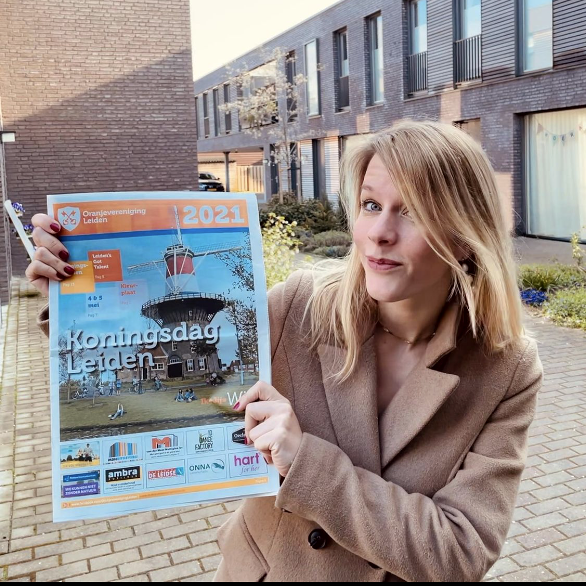 Marleen Hogendoorn | Producties | Er is meer dan alleen artikelen schrijven. Zo deed ik de productie voor de Oranjekrant in Leiden, de programmakrant van het Openluchttheater in Ede en een magazine voor een administratiekantoor dat al dertig jaar actief is.